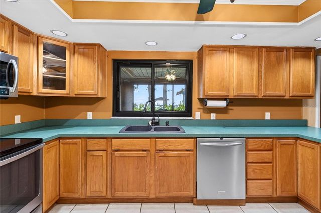 35624 CYPRESS COURT, Leesburg, FL 34788