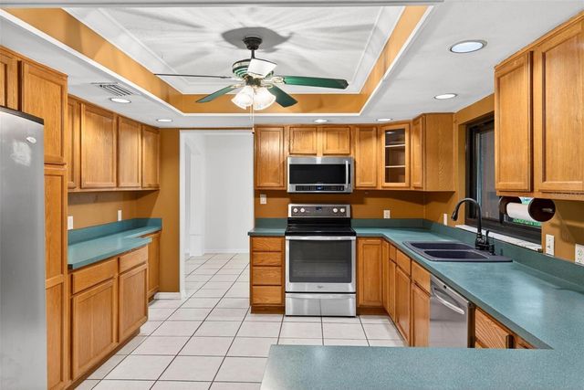 35624 CYPRESS COURT, Leesburg, FL 34788