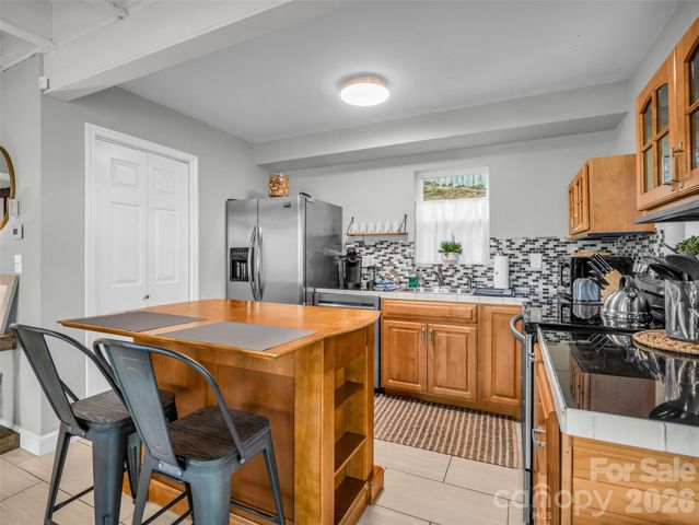 3 Ravine Extension, Woodfin, NC 28804