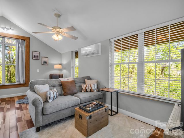 3 Ravine Extension, Woodfin, NC 28804