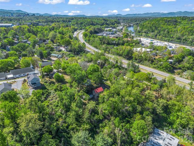 3 Ravine Extension, Woodfin, NC 28804
