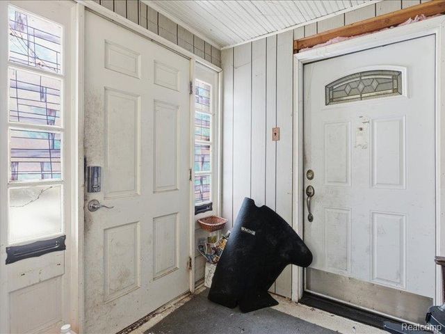 74 E Washington Street, Village Of Clarkston, MI 48346