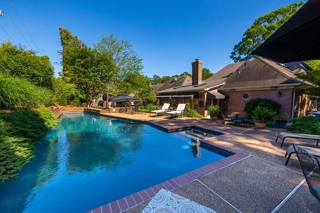 6362 N MASSEY HILL DR, Memphis, TN 38120
