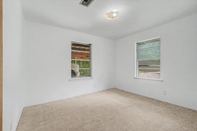 101 Oak Street, Dayton, TX 77535