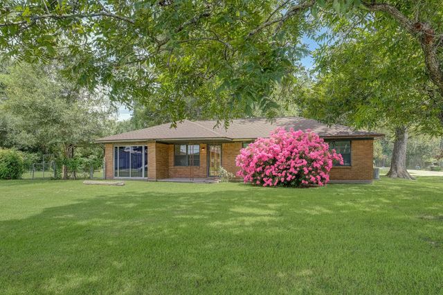 101 Oak Street, Dayton, TX 77535