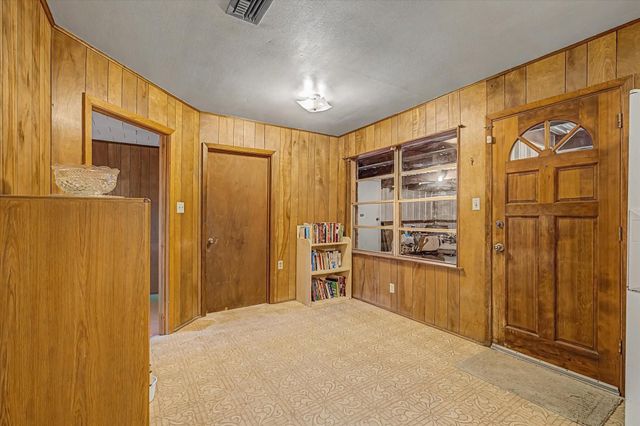 101 Oak Street, Dayton, TX 77535