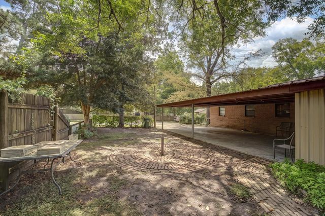 101 Oak Street, Dayton, TX 77535