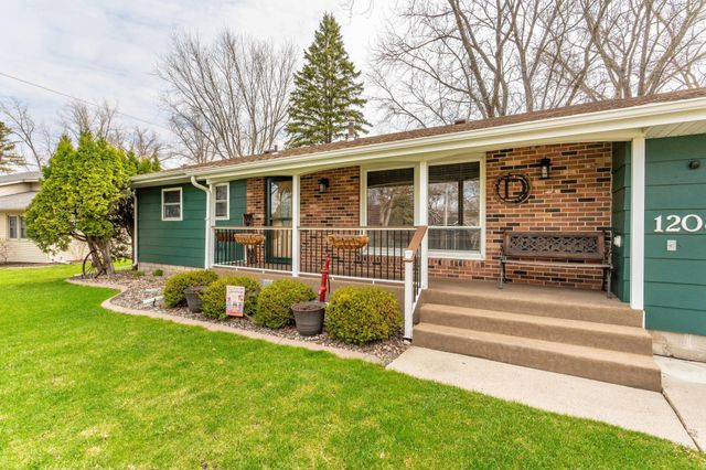 1208 Lenore Way, Fergus Falls, MN 56537