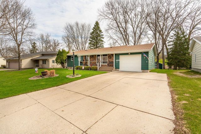 1208 Lenore Way, Fergus Falls, MN 56537