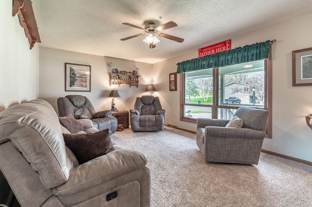 1208 Lenore Way, Fergus Falls, MN 56537