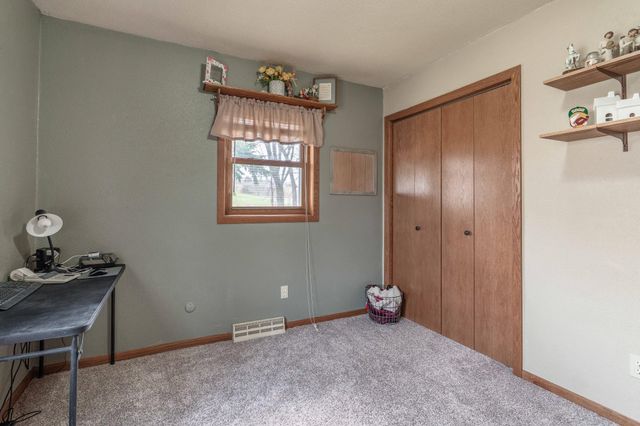 1208 Lenore Way, Fergus Falls, MN 56537