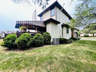 10 Pinegrove Court, Hamburg, NY 14075