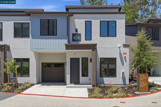 90 Woodbury Highlands Pl 16, Lafayette, CA 94549