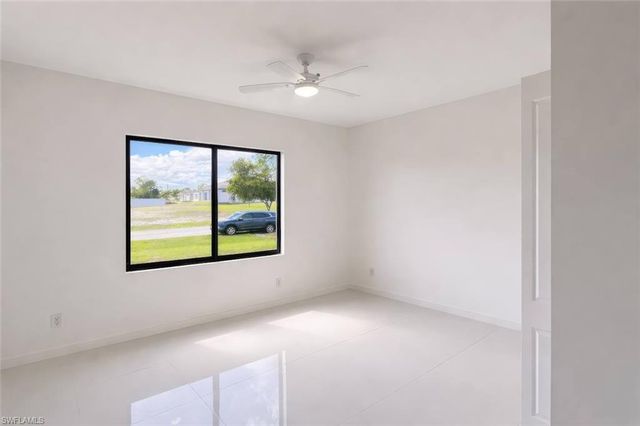 4002 NW 38th ST, Cape Coral, FL 33993