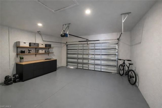 4002 NW 38th ST, Cape Coral, FL 33993