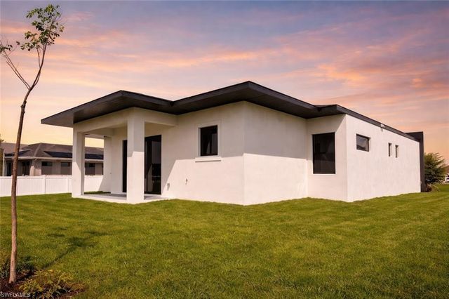 4002 NW 38th ST, Cape Coral, FL 33993