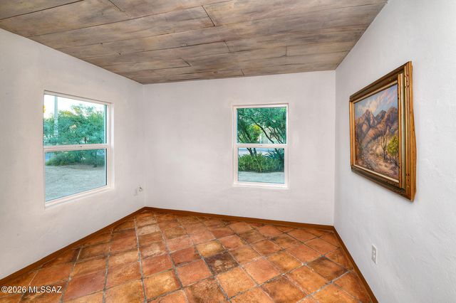 5402 E San Francisco Boulevard, Tucson, AZ 85712