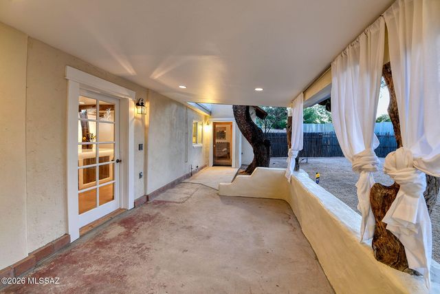 5402 E San Francisco Boulevard, Tucson, AZ 85712