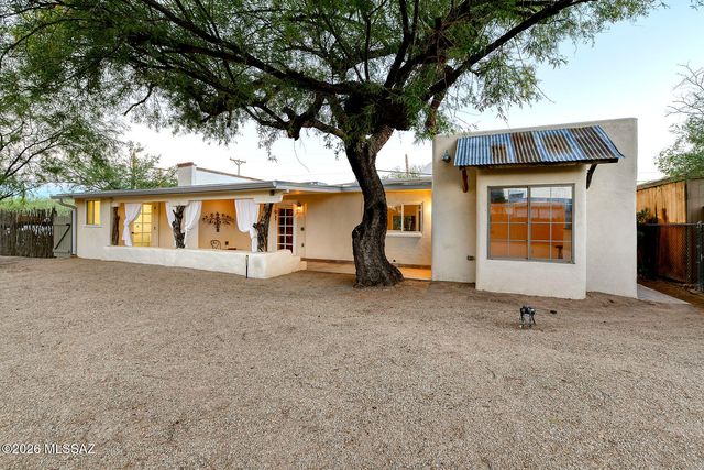 5402 E San Francisco Boulevard, Tucson, AZ 85712