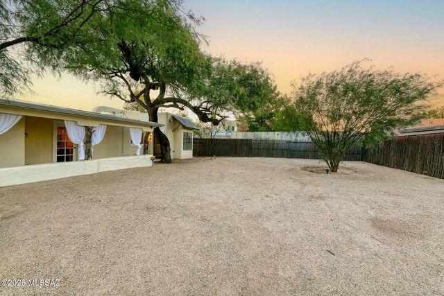 5402 E San Francisco Boulevard, Tucson, AZ 85712