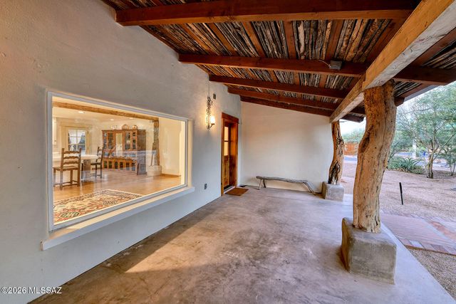5402 E San Francisco Boulevard, Tucson, AZ 85712