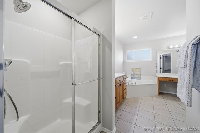 1946 W Woodbury Street, Broken Arrow, OK 74012