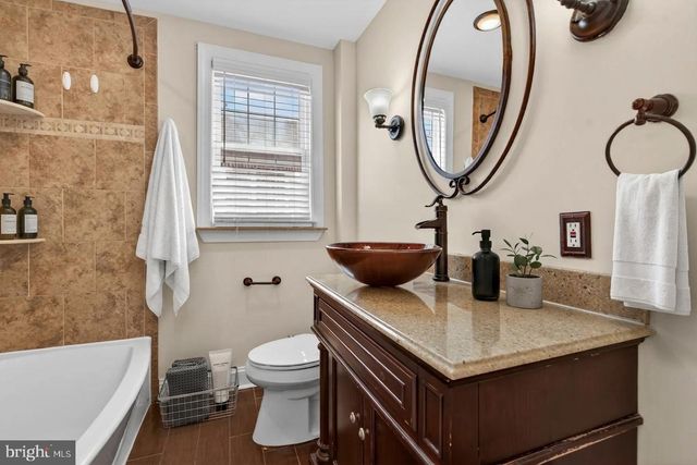 8129 REVERE ST, Philadelphia, PA 19152