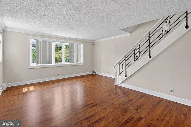 8129 REVERE ST, Philadelphia, PA 19152