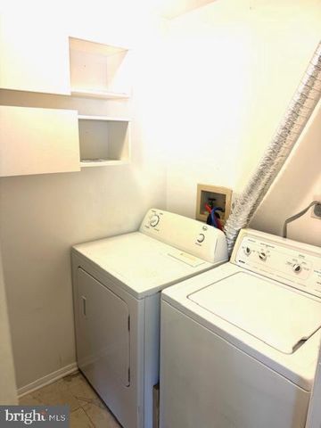 3503 Kingsley Ct Apt B, Pasadena, MD 21122