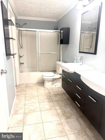 3503 Kingsley Ct Apt B, Pasadena, MD 21122