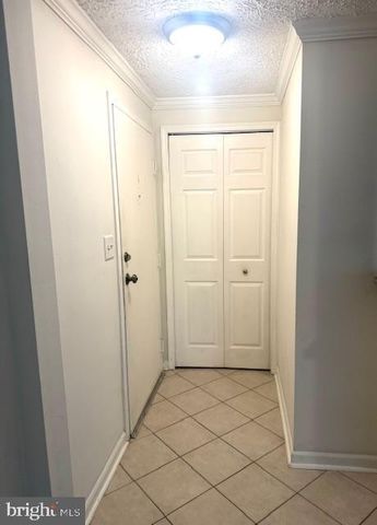3503 Kingsley Ct Apt B, Pasadena, MD 21122