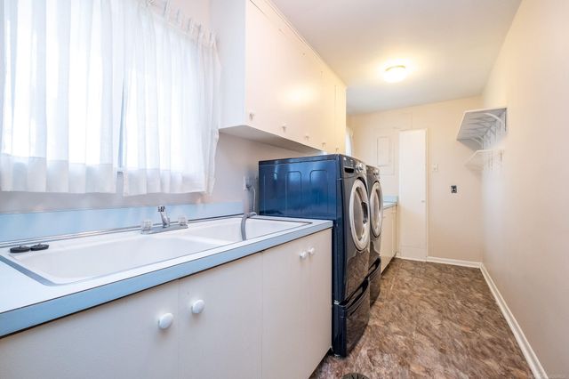 21860 Normandale Street, Beverly Hills, MI 48025