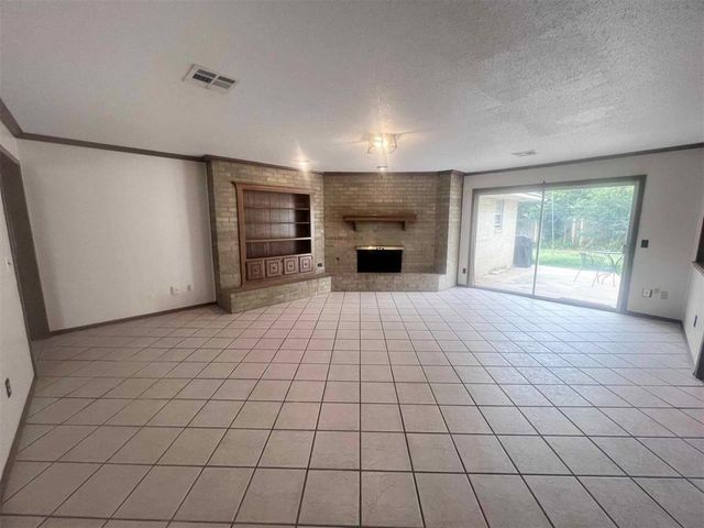6304 NW 84th Street, Oklahoma City, OK 73132