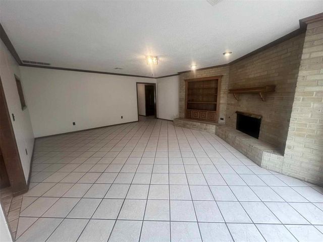 6304 NW 84th Street, Oklahoma City, OK 73132