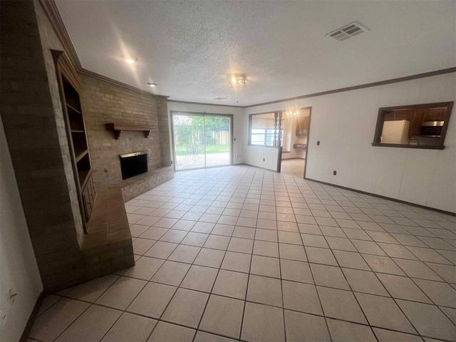 6304 NW 84th Street, Oklahoma City, OK 73132