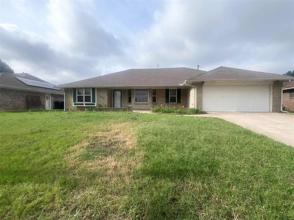 6304 NW 84th Street, Oklahoma City, OK 73132