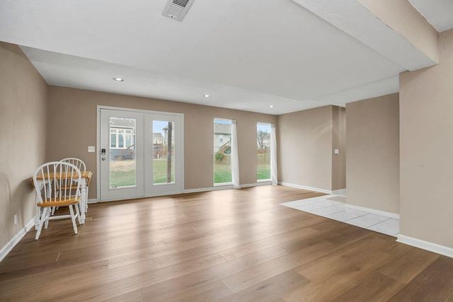 19002 W 160th Street, Olathe, KS 66062