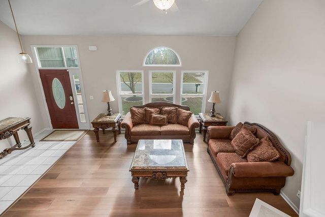 19002 W 160th Street, Olathe, KS 66062