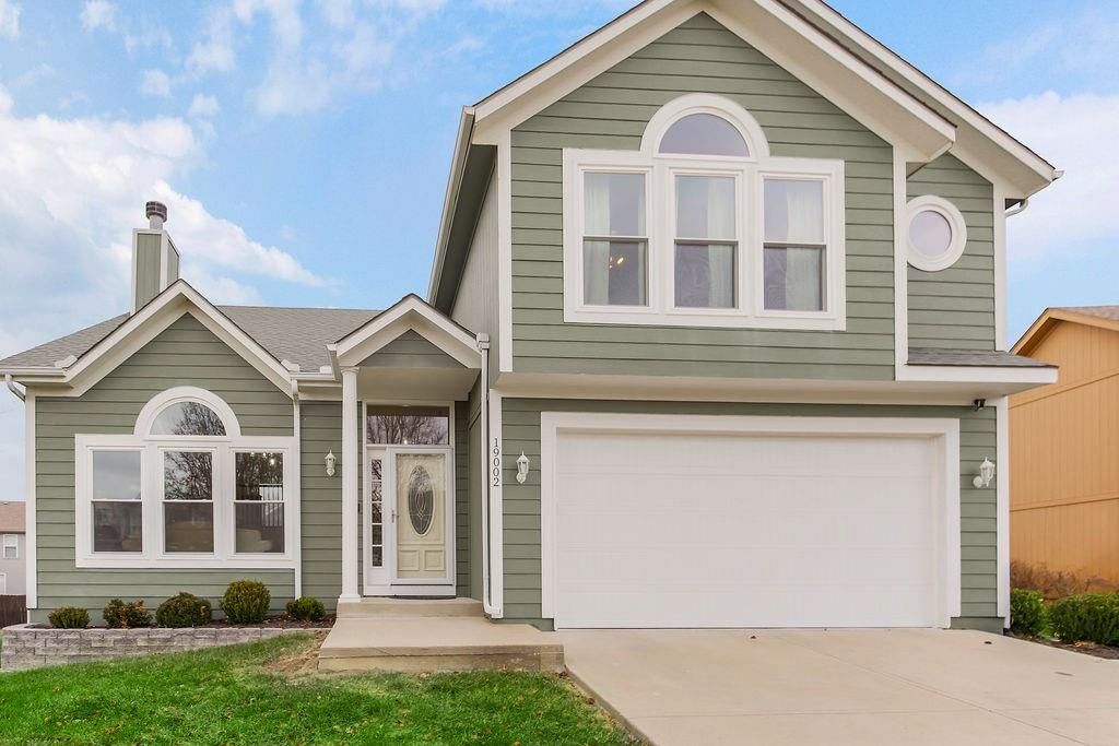 19002 W 160th Street, Olathe, KS 66062