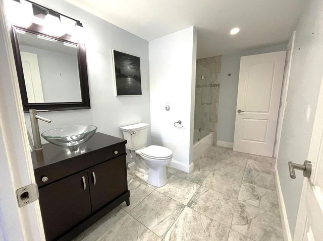 3 Royal Palm Way 2050, Boca Raton, FL 33432