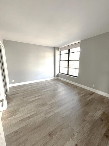 3 Royal Palm Way 2050, Boca Raton, FL 33432