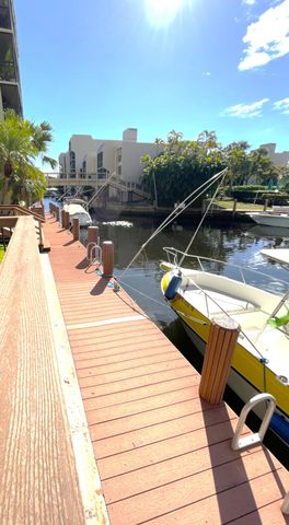 3 Royal Palm Way 2050, Boca Raton, FL 33432