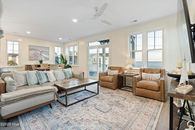 1117 New River Inlet Road, Sneads Ferry, NC 28460