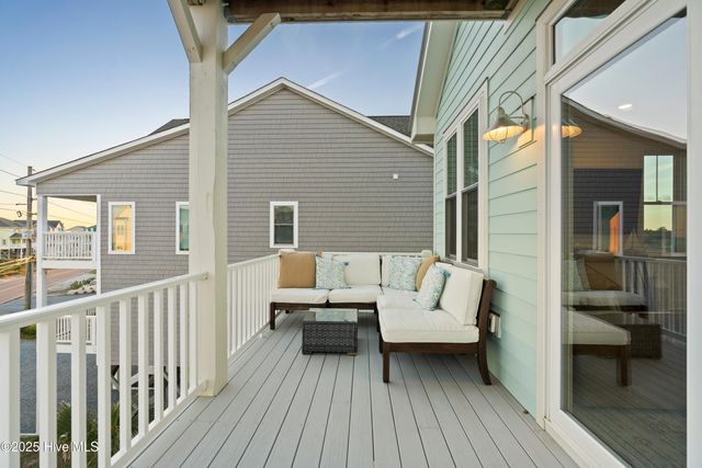 1117 New River Inlet Road, Sneads Ferry, NC 28460