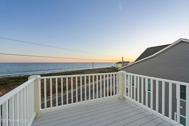 1117 New River Inlet Road, Sneads Ferry, NC 28460