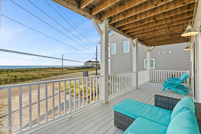 1117 New River Inlet Road, Sneads Ferry, NC 28460