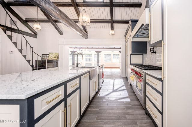 9777 Pointe Aux Chenes Road, Ocean Springs, MS 39564