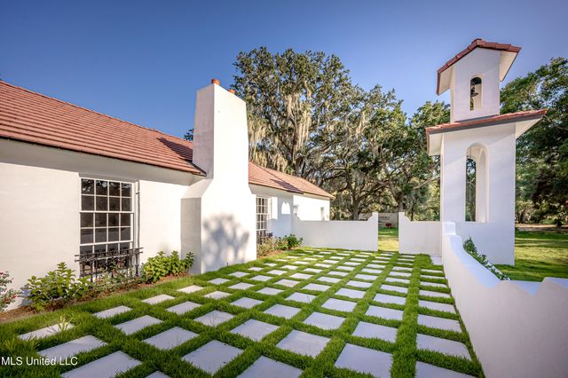 9777 Pointe Aux Chenes Road, Ocean Springs, MS 39564