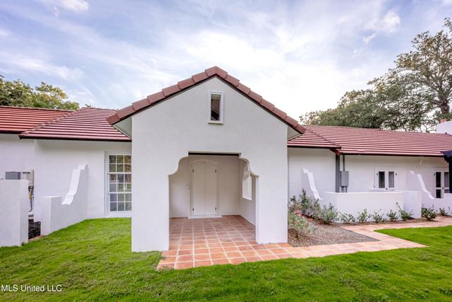 9777 Pointe Aux Chenes Road, Ocean Springs, MS 39564