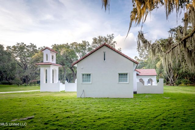 9777 Pointe Aux Chenes Road, Ocean Springs, MS 39564